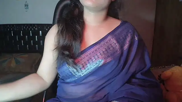 Most-Beautiful-Queen online show from 18, 10, 2025