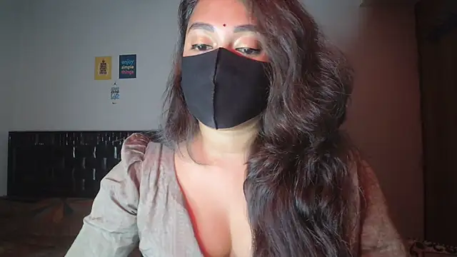 Most-Beautiful-Queen online show from 13, 12, 2025