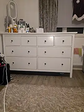 Britishbella online show from 31, 12, 2024