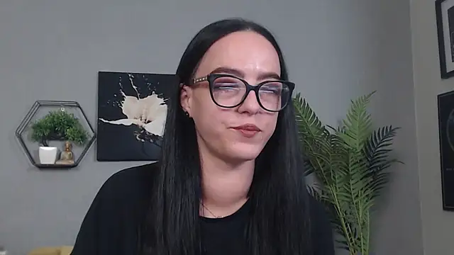 Snapshot of IzabelllNoir chatting on 16, 2, 2026 IzabelllNoir online show from 16, 2, 2026