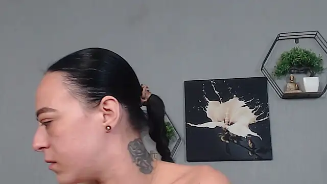IzabelllNoir online show from 28, 4, 2026