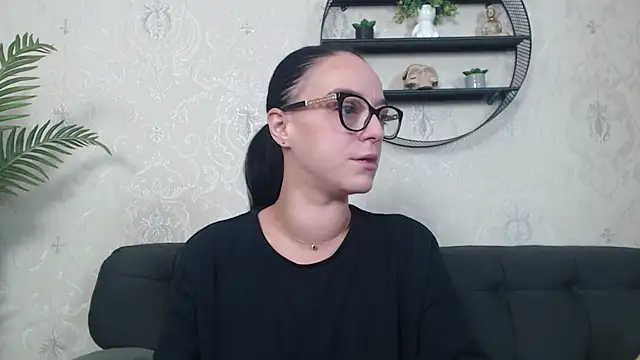 IzabelllNoir online show from 14, 11, 2025