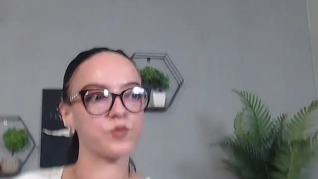 IzabelllNoir online show from 24, 5, 2026