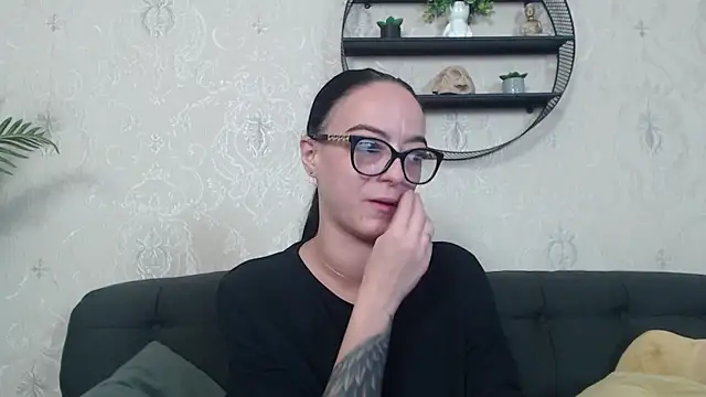 IzabelllNoir online show from 25, 11, 2025