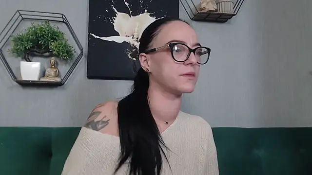 Snapshot of IzabelllNoir chatting on 2, 2, 2026 IzabelllNoir online show from 2, 2, 2026