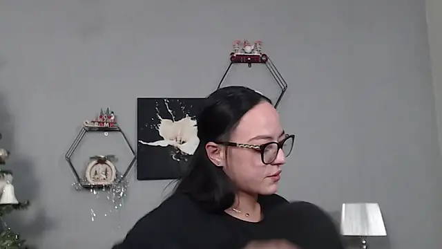 IzabelllNoir online show from 18, 12, 2025