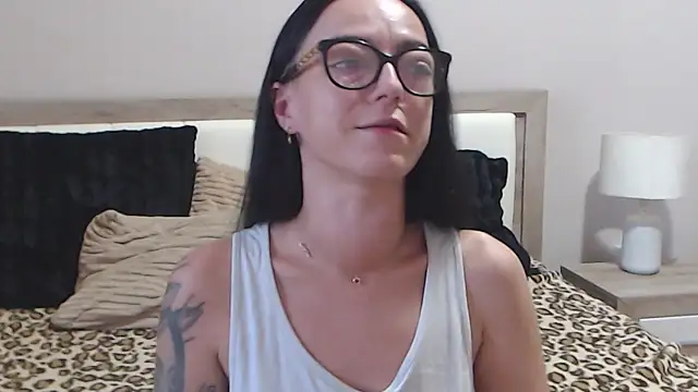 Snapshot of IzabelllNoir chatting on 16, 6, 2026 IzabelllNoir online show from 16, 6, 2026
