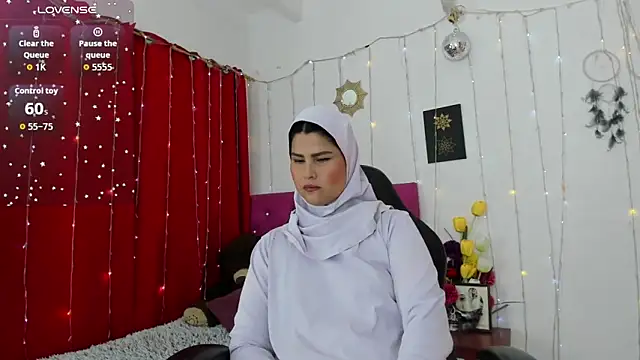 AishaAmin  online show from 10, 11, 2025