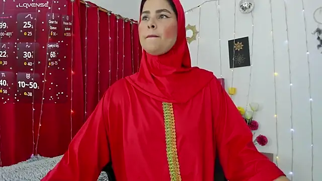 AishaAmin  online show from 1, 10, 2025