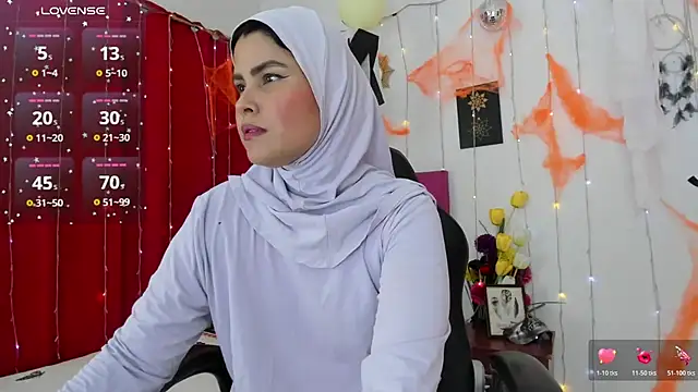 AishaAmin  online show from 4, 11, 2025