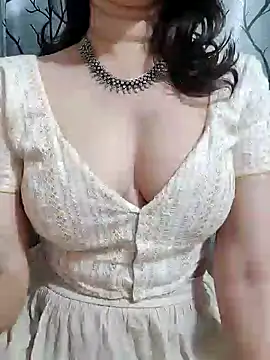 Brown Maxi online show from 24, 1, 2025