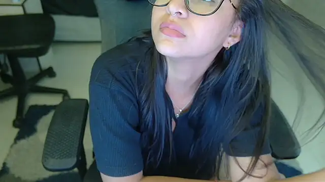 Snapshot of Lucy_Fer5 chatting on 14, 7, 2026 Lucy Fer5 online show from 14, 7, 2026