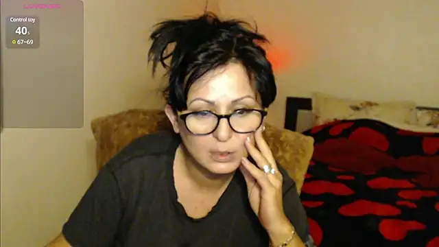 YourDreamLoverr online show from 1, 2, 2025