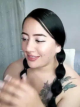 Snapshot of kirara_dirty chatting on 11, 2, 2025 kirara dirty online show from 11, 2, 2025