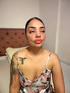 Snapshot of Sara_LipsX chatting on 30, 5, 2026 Sara LipsX online show from 30, 5, 2026