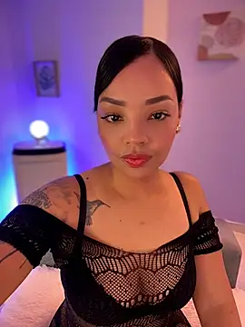 Snapshot of Sara_LipsX chatting on 29, 4, 2026 Sara LipsX online show from 29, 4, 2026