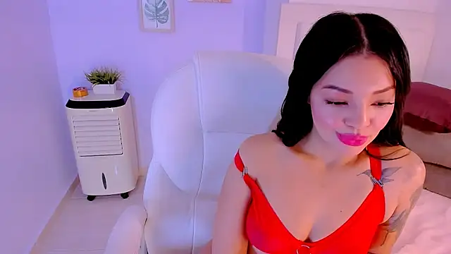 Sara LipsX online show from 8, 2, 2025