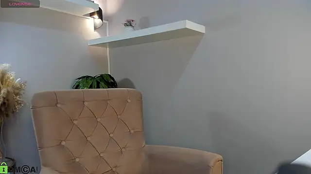 Angel Sapphire  online show from 24, 4, 2026