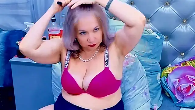 Hornystepmom29 online show from 5, 6, 2026