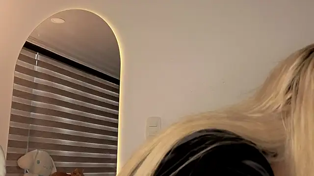 AtheneaRossi online show from 28, 10, 2025