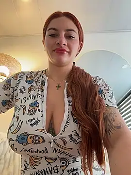 Snapshot of AtheneaRossi chatting on 8, 7, 2026 AtheneaRossi online show from 8, 7, 2026