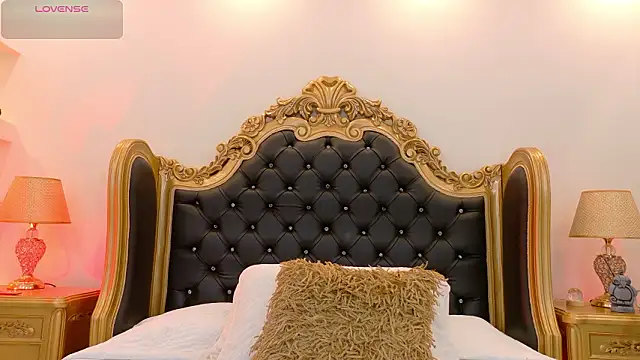 AdelinaVans online show from 6, 3, 2026