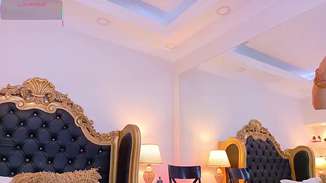 AdelinaVans online show from 19, 11, 2025