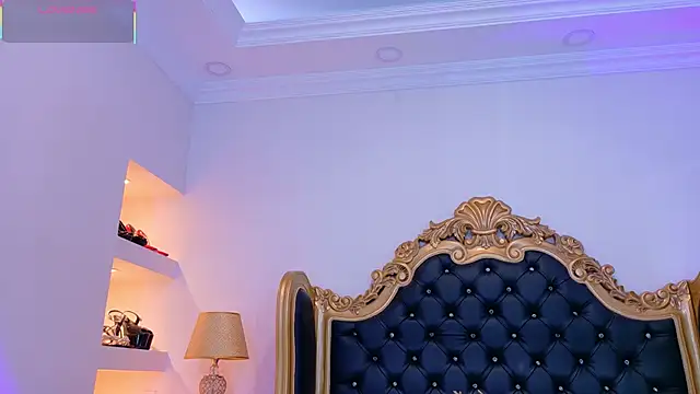 AdelinaVans online show from 7, 11, 2025