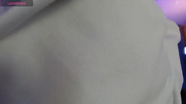 Snapshot of vitoria23_ chatting on 12, 3, 2025 vitoria23 online show from 12, 3, 2025