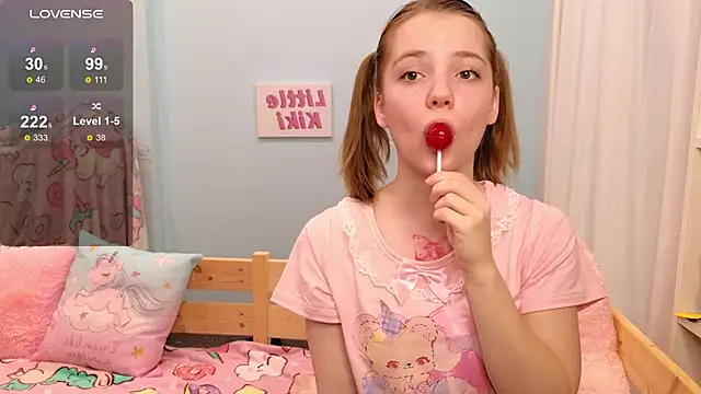 PrincessLittleKiki online show from 29, 10, 2025