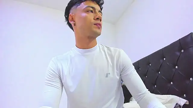 Sebastian-Dash online show from 12, 2, 2025