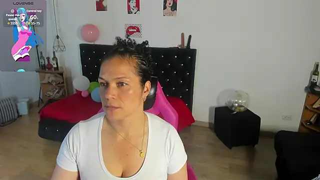 Aliciia cute1 online show from 16, 3, 2026