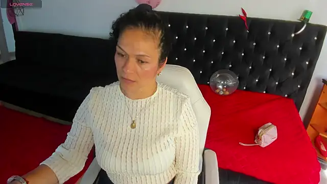 Aliciia cute1 online show from 30, 5, 2026