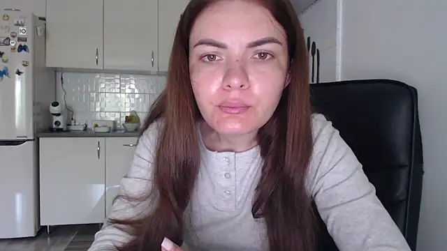 Snapshot of _JustmeHere_ chatting on 27, 6, 2026 JustmeHere online show from 27, 6, 2026