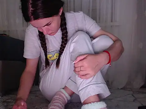  JustmeHere  online show from 1, 10, 2025