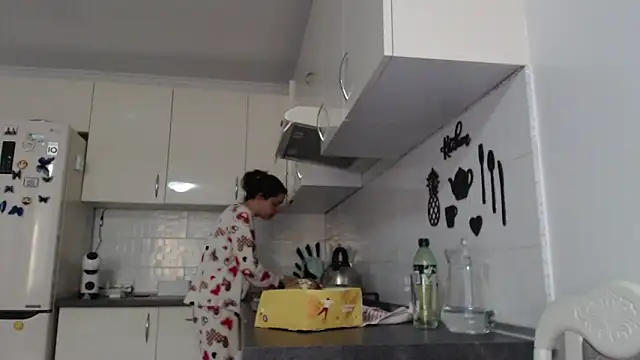  JustmeHere  online show from 8, 11, 2025