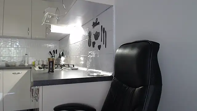 Snapshot of _JustmeHere_ chatting on 6, 7, 2026 JustmeHere online show from 6, 7, 2026