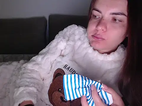  JustmeHere  online show from 4, 10, 2025