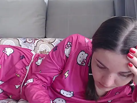  JustmeHere  online show from 1, 11, 2025