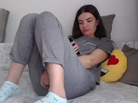  JustmeHere  online show from 6, 10, 2025