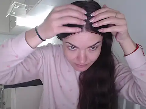  JustmeHere  online show from 5, 10, 2025