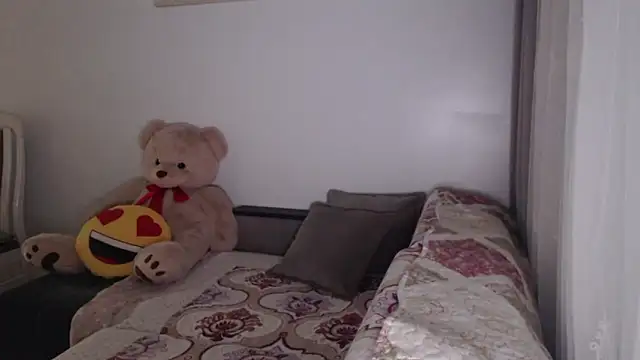  JustmeHere  online show from 27, 11, 2025