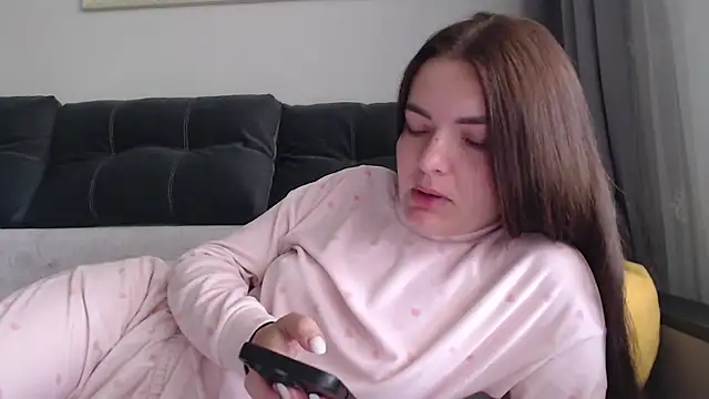  JustmeHere  online show from 25, 5, 2026