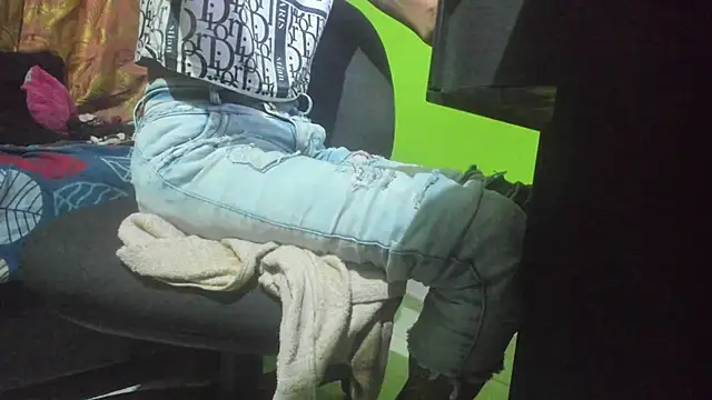 Brenda Smith69 online show from 11, 11, 2025