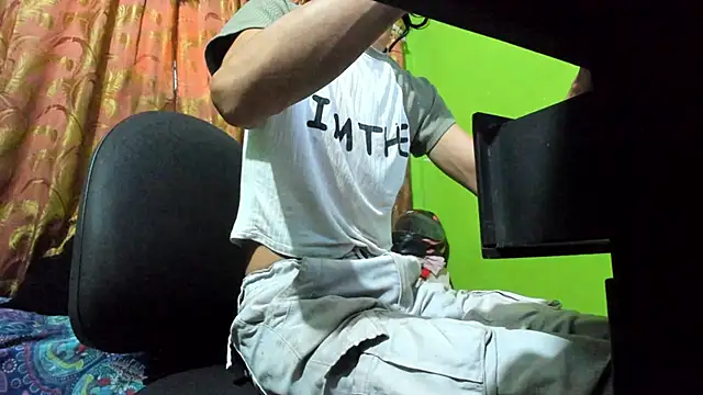 Brenda Smith69 online show from 1, 10, 2025