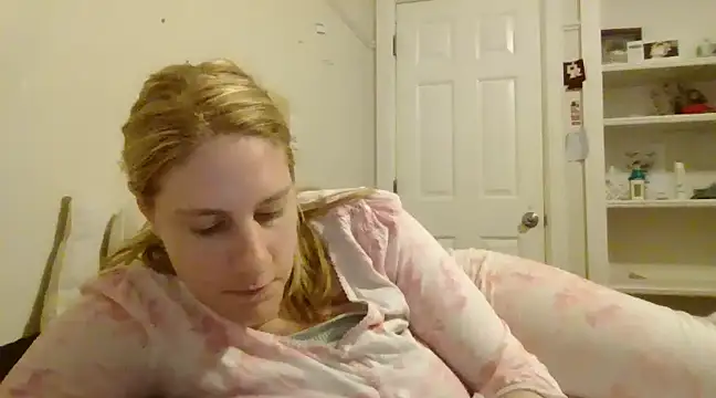 Snapshot of MsLG12301 chatting on 9, 3, 2025 MsLG12301 online show from 9, 3, 2025