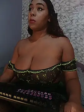 Snapshot of Morochaa-fire chatting on 18, 10, 2025 Morochaa-fire online show from 18, 10, 2025