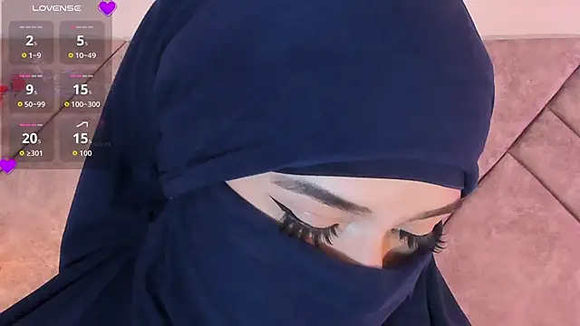 Snapshot of anna-henao chatting on 24, 11, 2025 anna-henao online show from 24, 11, 2025