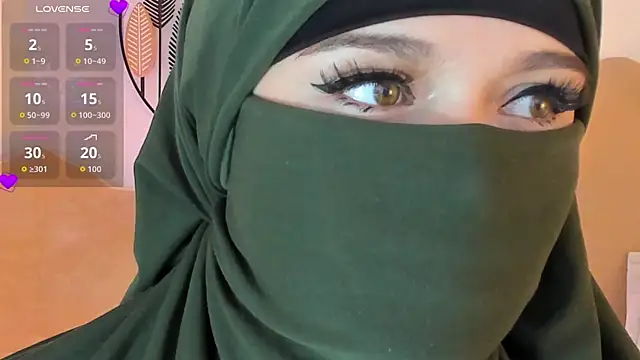 Snapshot of anna-henao chatting on 15, 9, 2025 anna-henao online show from 15, 9, 2025