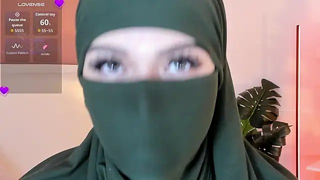 Snapshot of anna-henao chatting on 6, 10, 2025 anna-henao online show from 6, 10, 2025